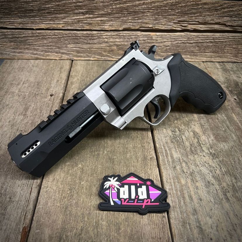 Taurus Firearms Model 856L Double Action Revolver 38 Special Stainless  Steel Viridian Laser 2 Barrel